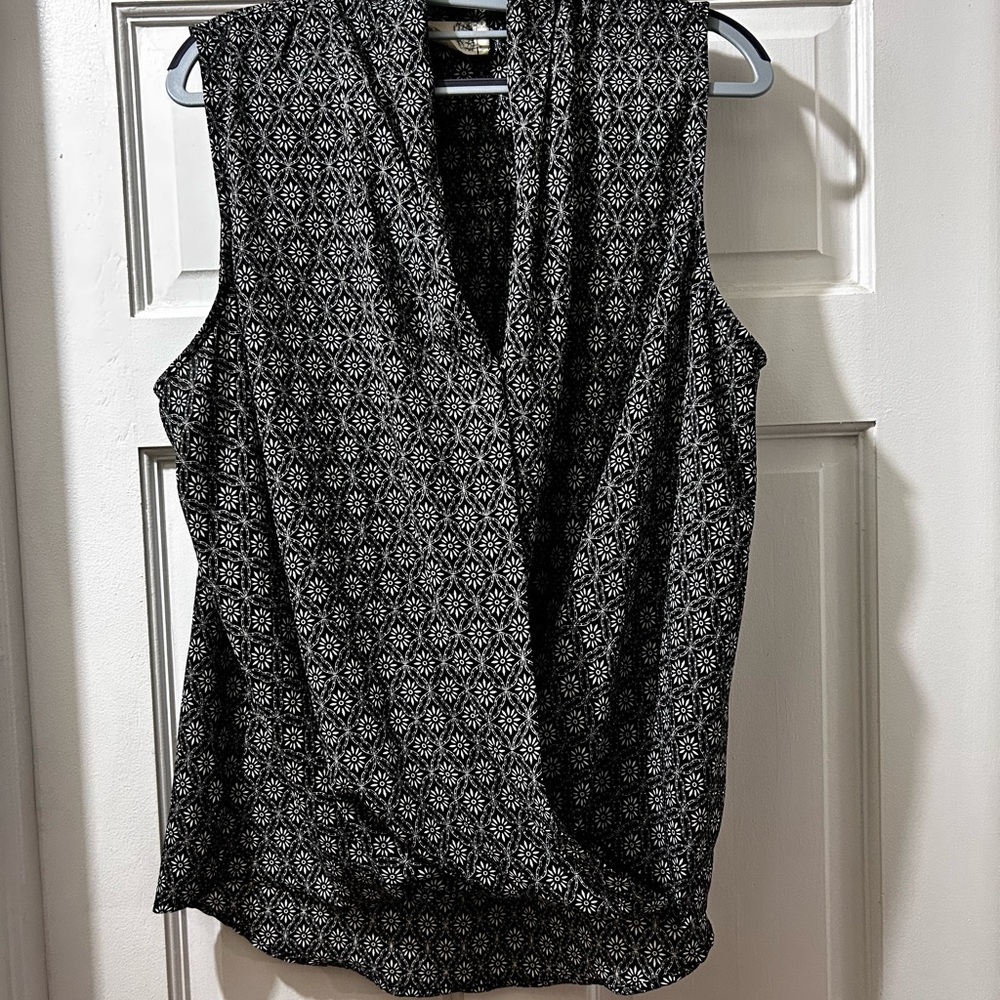 Everleigh Black and White Patterned Blouse